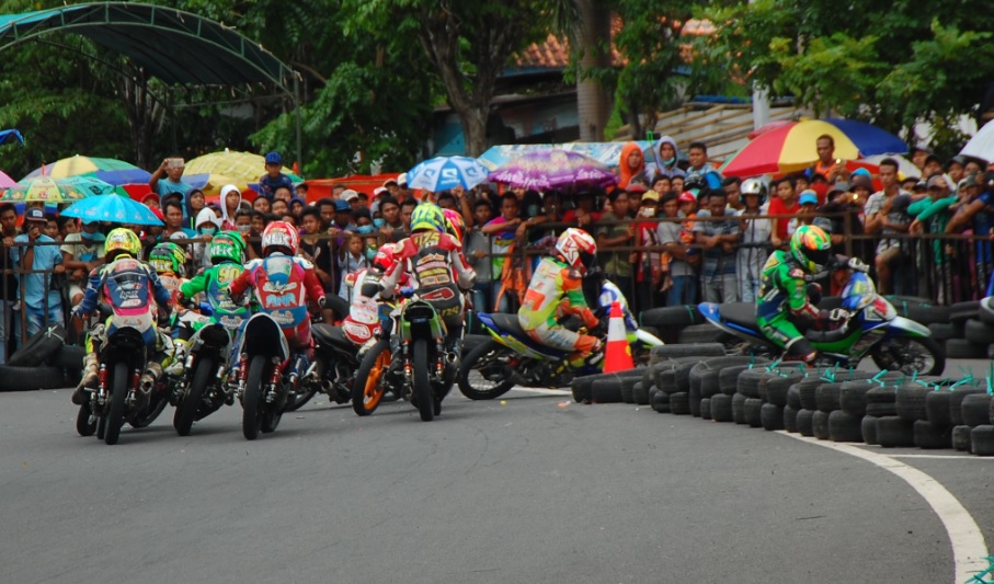 Para Juara Kapolres Tanah Datar Kejurda Balap Motor IMI 